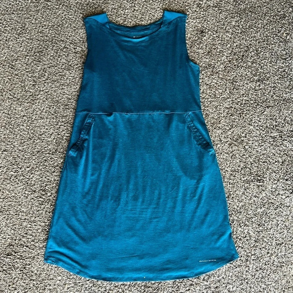 Columbia Dresses & Skirts - Columbia Women’s Size Large Omni Shade Dress in Siberia Blue 30 UPF